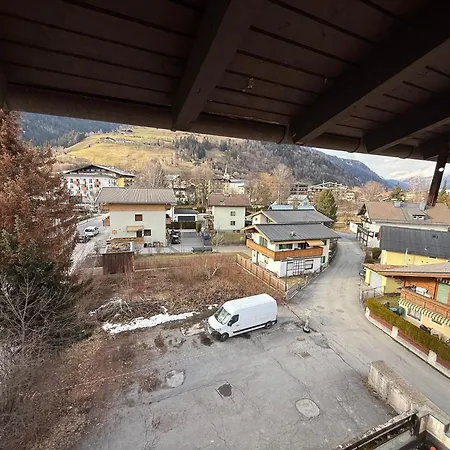 In Guest - Serene Guest In Zell Am With Mountain Views