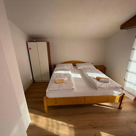 In Guest - Serene Guest In Zell Am With Mountain Views Casa de hóspedes Zell am See